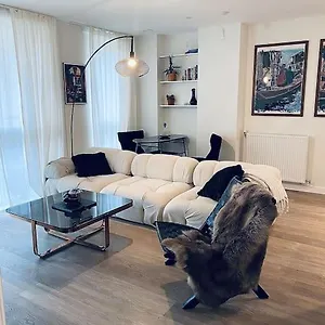 Stunning 1 Bed Luxury Apartment London