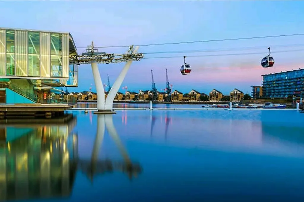 Bright, Nice Interior, Close To The City, 2 Bedroom Apartment London United Kingdom